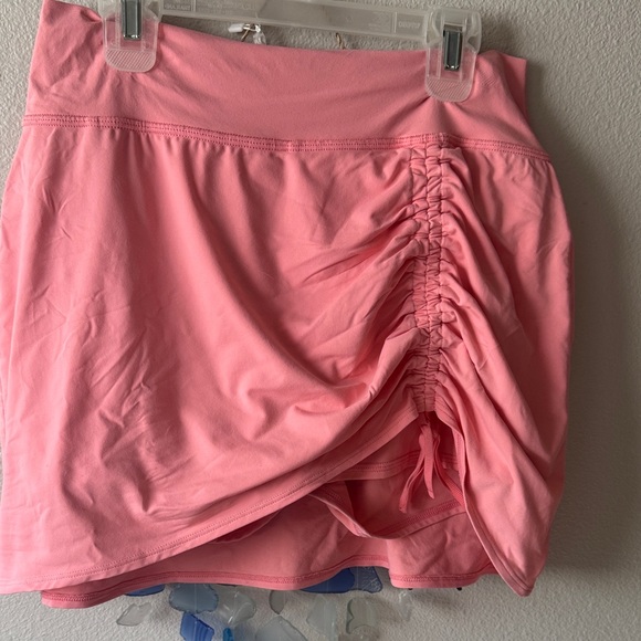 JoyLab Blush Ruched Mini Skirt - Picture 3 of 4